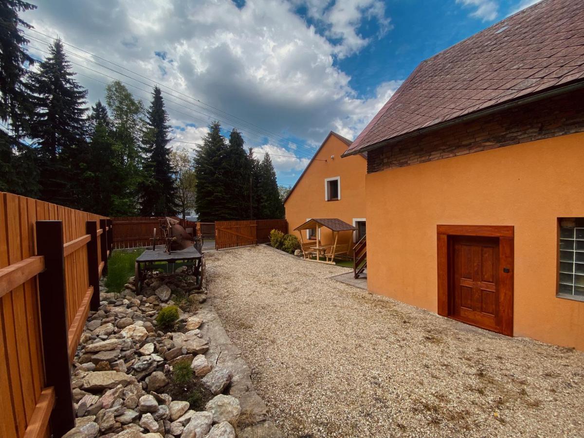 Ubytovani Smrk Nove Mesto pod Smrkem Zewnętrze zdjęcie